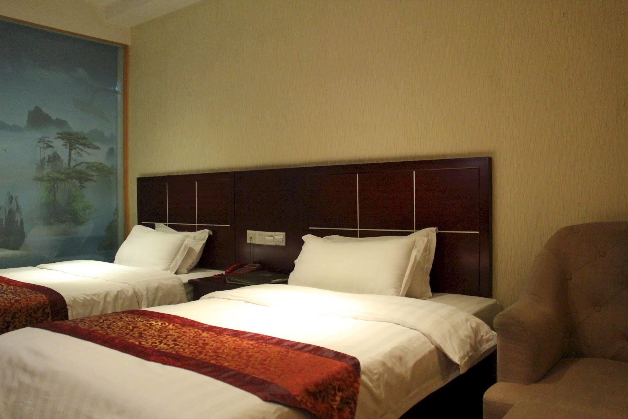 Zhongda Jindu Hotel Kuangcsou Kültér fotó