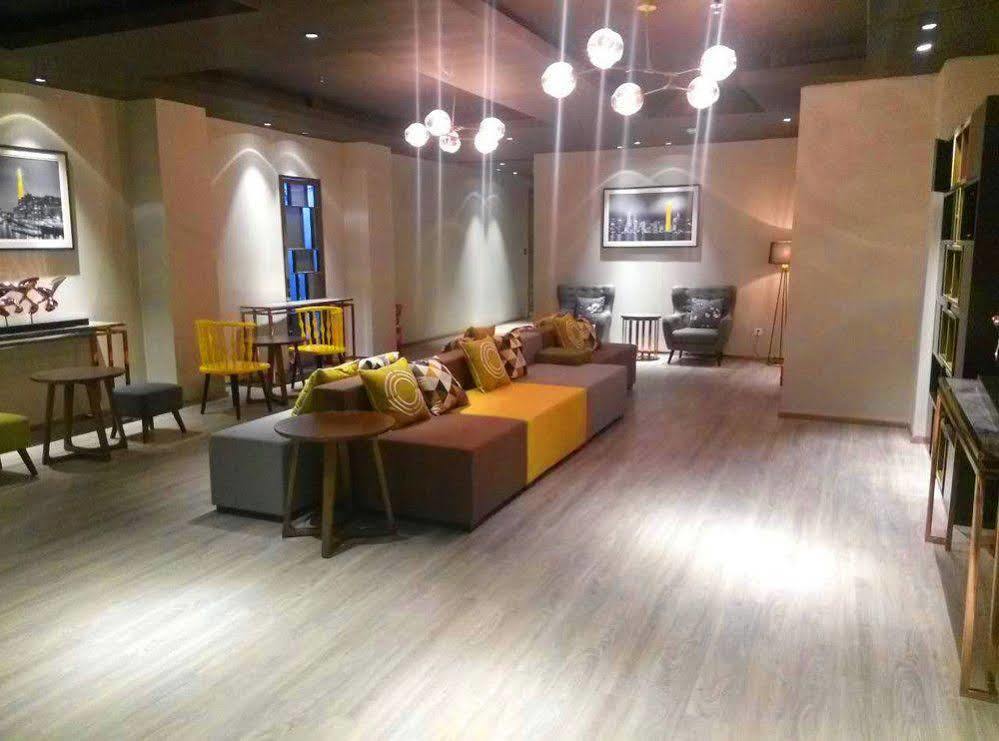 Zhongda Jindu Hotel Kuangcsou Kültér fotó